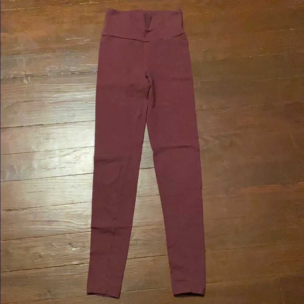 Maroon leggings